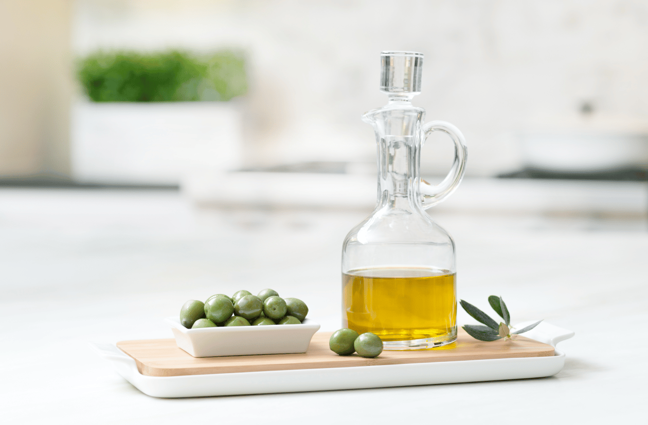olive-and-carafe-hero