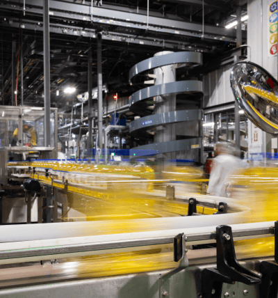 plant-retail-4-bottle-blur-landscape-cards