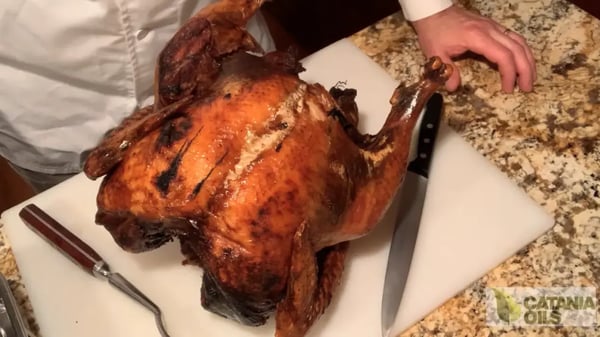 frying-turkey-tutorial-video-thumbnail (1)