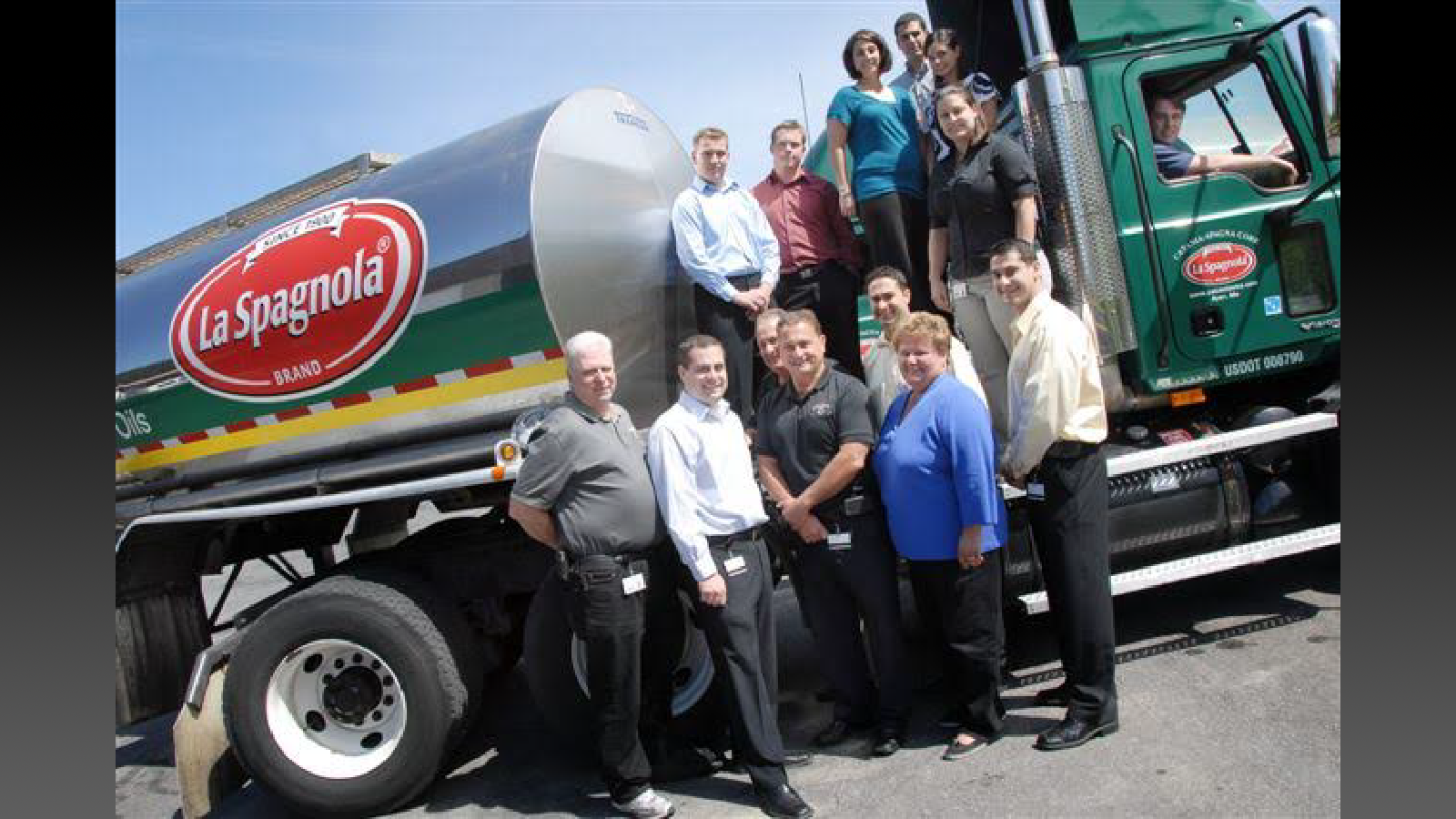 2007-Basile-family-with-truck (1)