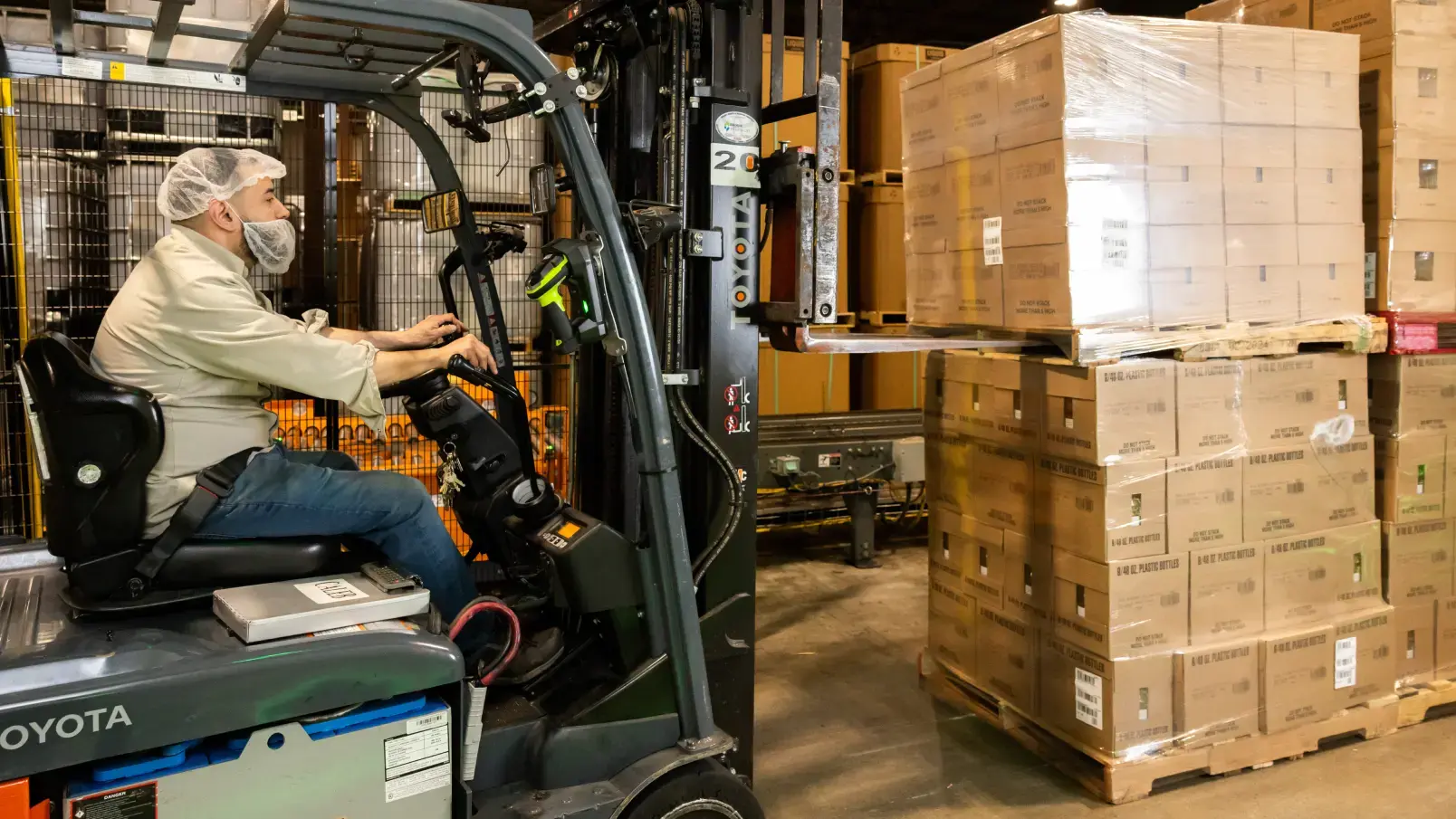 warehouse-fork-lift-image-gallery (1)